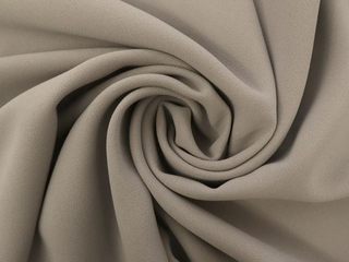 Cách Nhận Biết Áo Thun Chất Lượng Chỉ Sau 10 Giây Cầm Thử