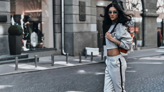 Tập luyện và thời trang: Khi Athleisure kết nối vận động với đời sống hiện đại